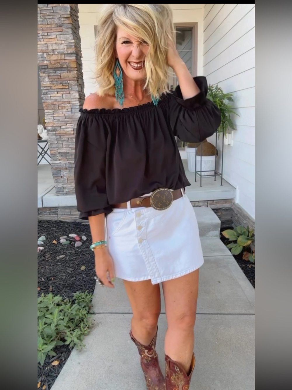 White Asymmetrical Mini Skirt - Picture 3 of 13